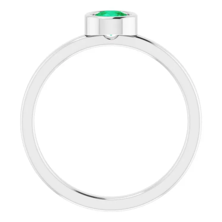 14K White 4.5 mm Lab-Grown Emerald Ring