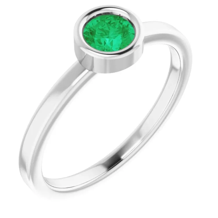 14K White 4.5 mm Lab-Grown Emerald Ring