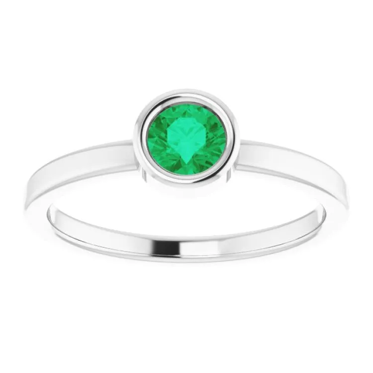 14K White 4.5 mm Lab-Grown Emerald Ring