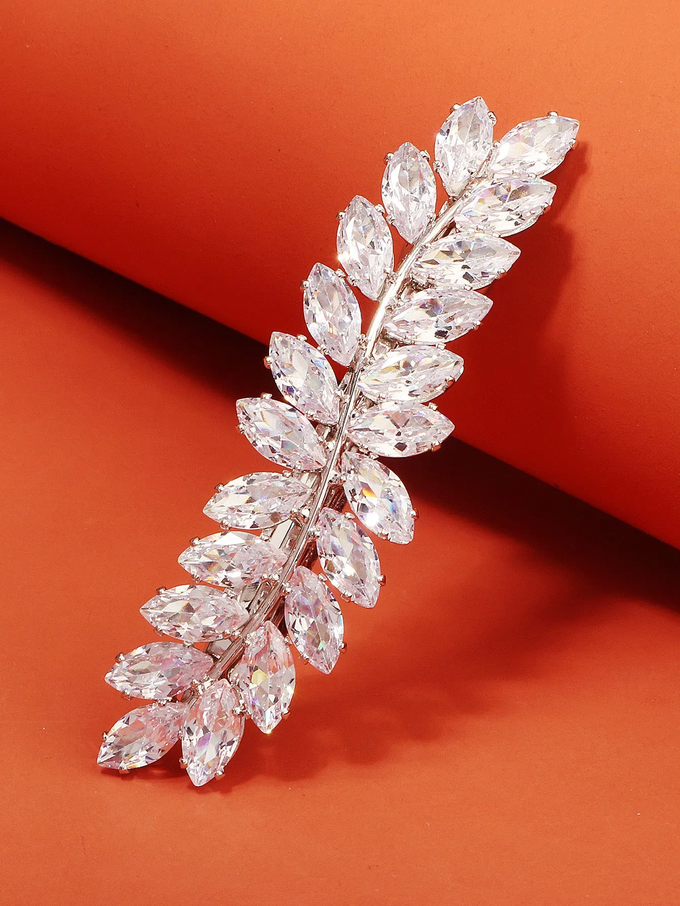 1pc Leaf Shape Rhinestone Leaf Design Alligator Clip for Women Barrette Styling