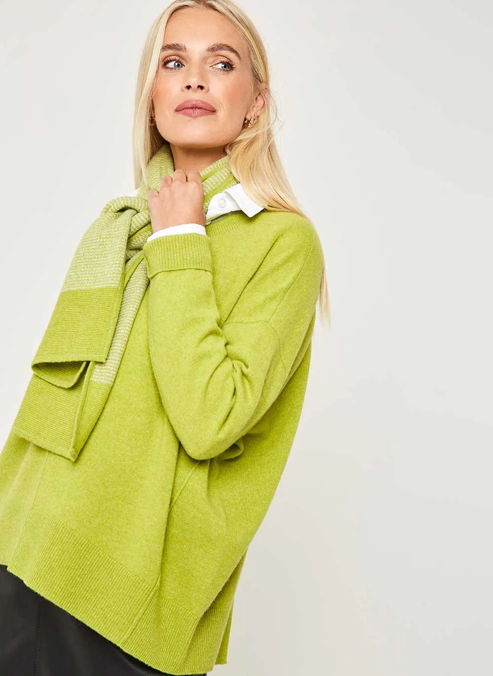 Ava Relaxed Cashmere Jumper - Peridot