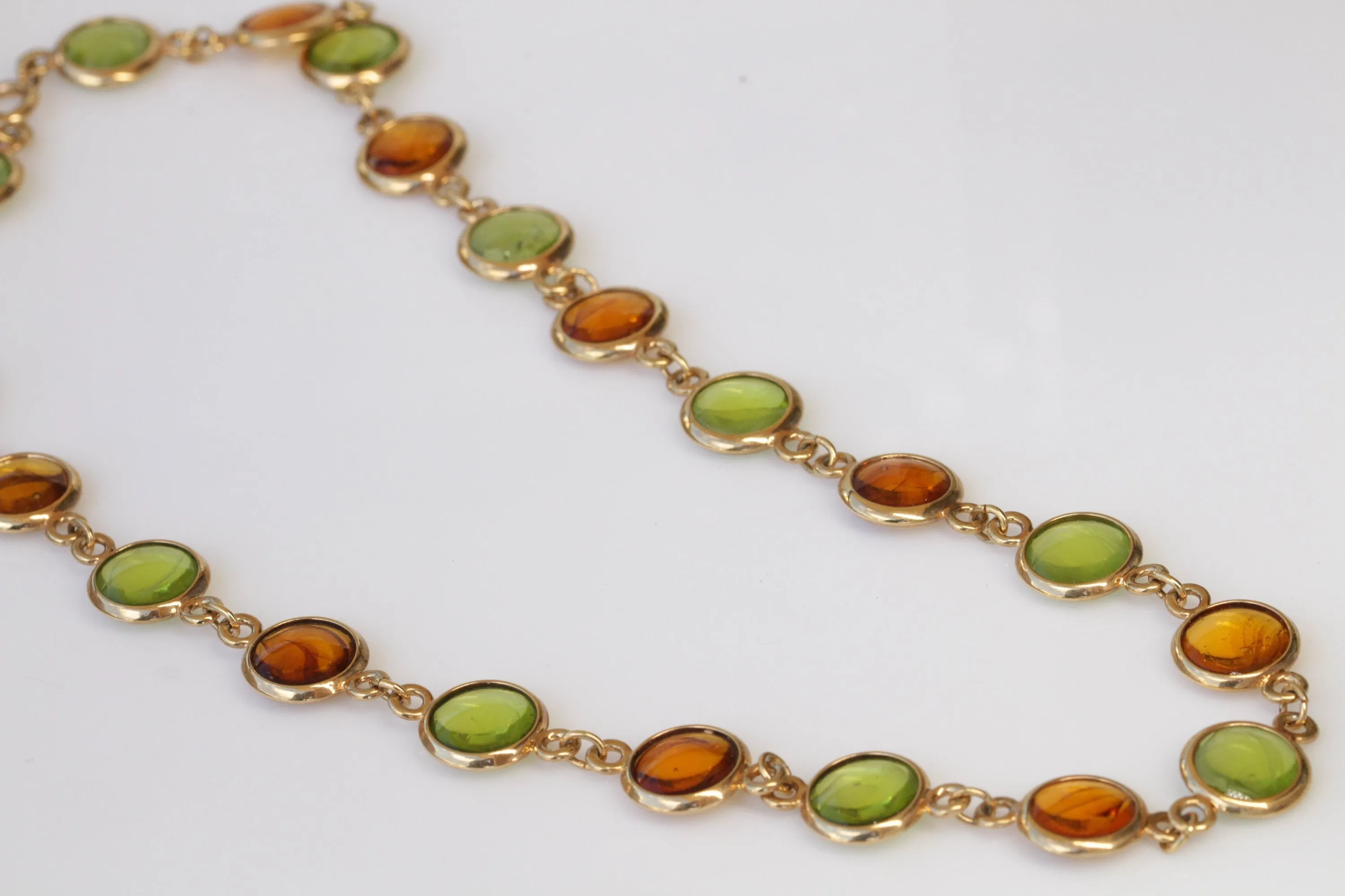 BROWN GREEN NECKLACE