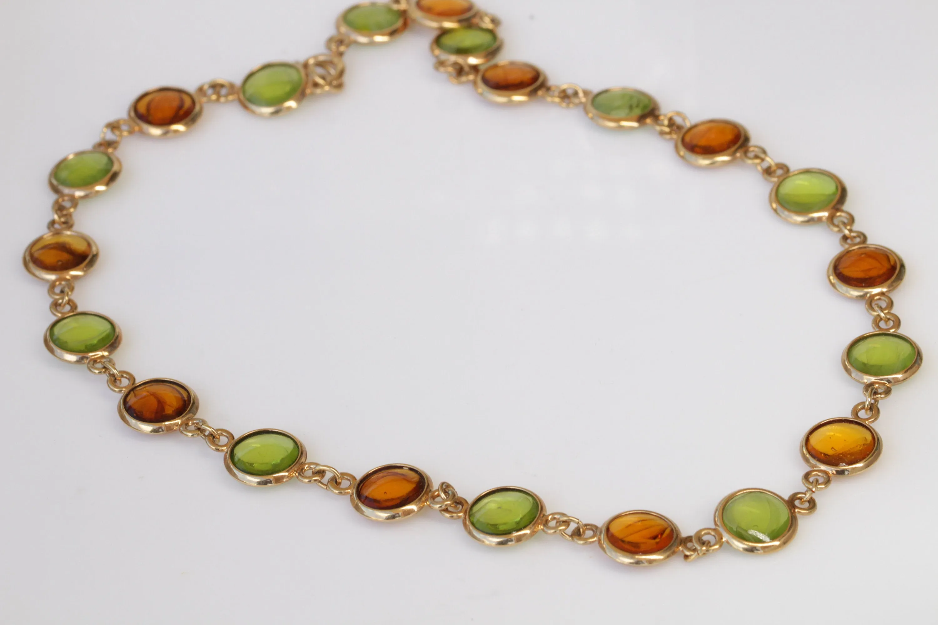 BROWN GREEN NECKLACE