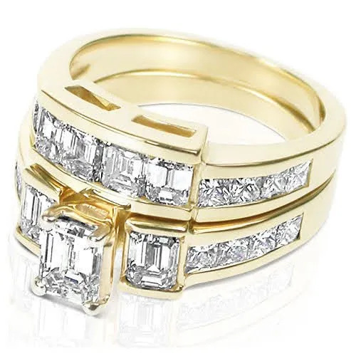 Elegant 4.20CT Emerald and Princess Cut Diamond Bridal Set in 14KT Yellow Gold - Bridal Set