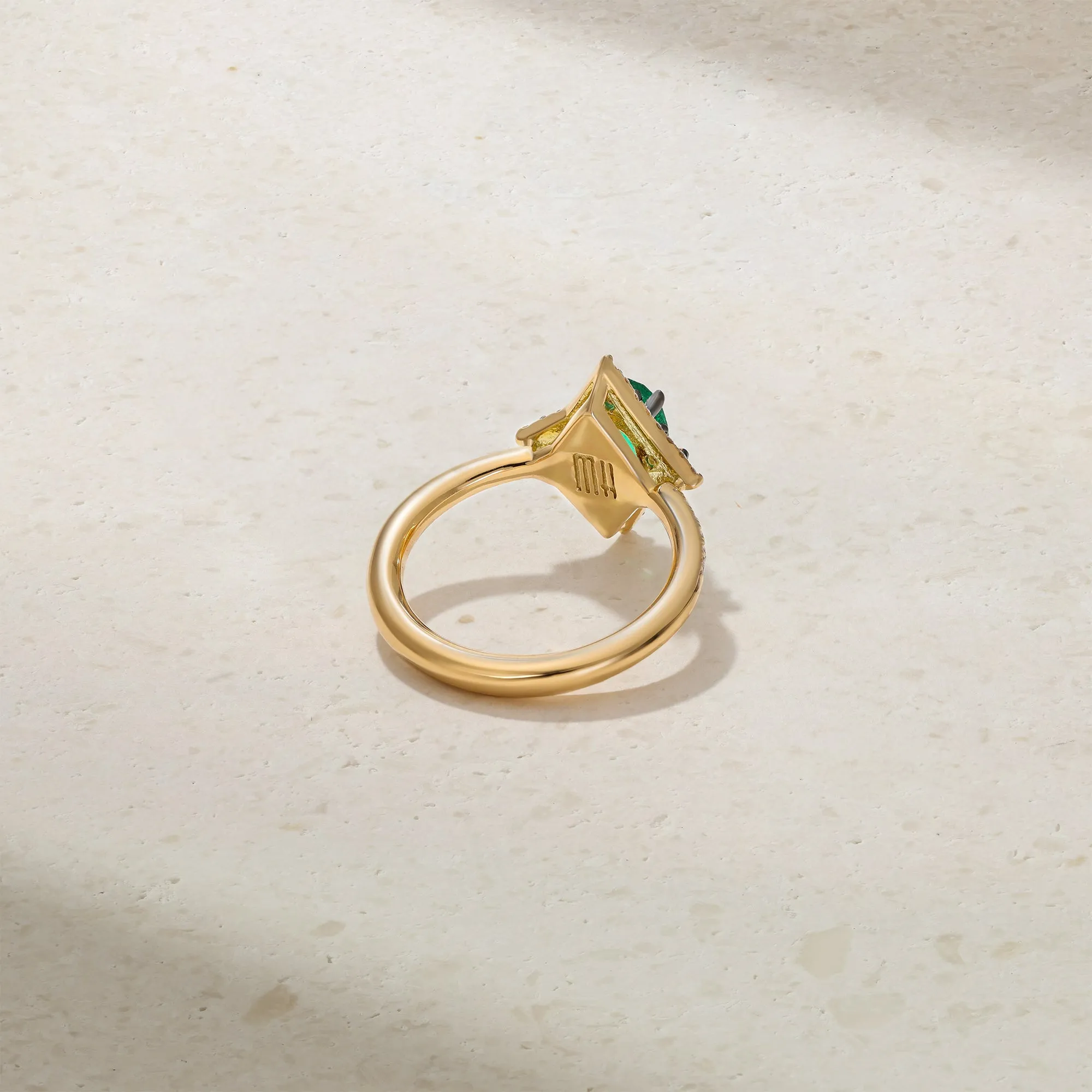 Notte Emerald and Diamond Ring