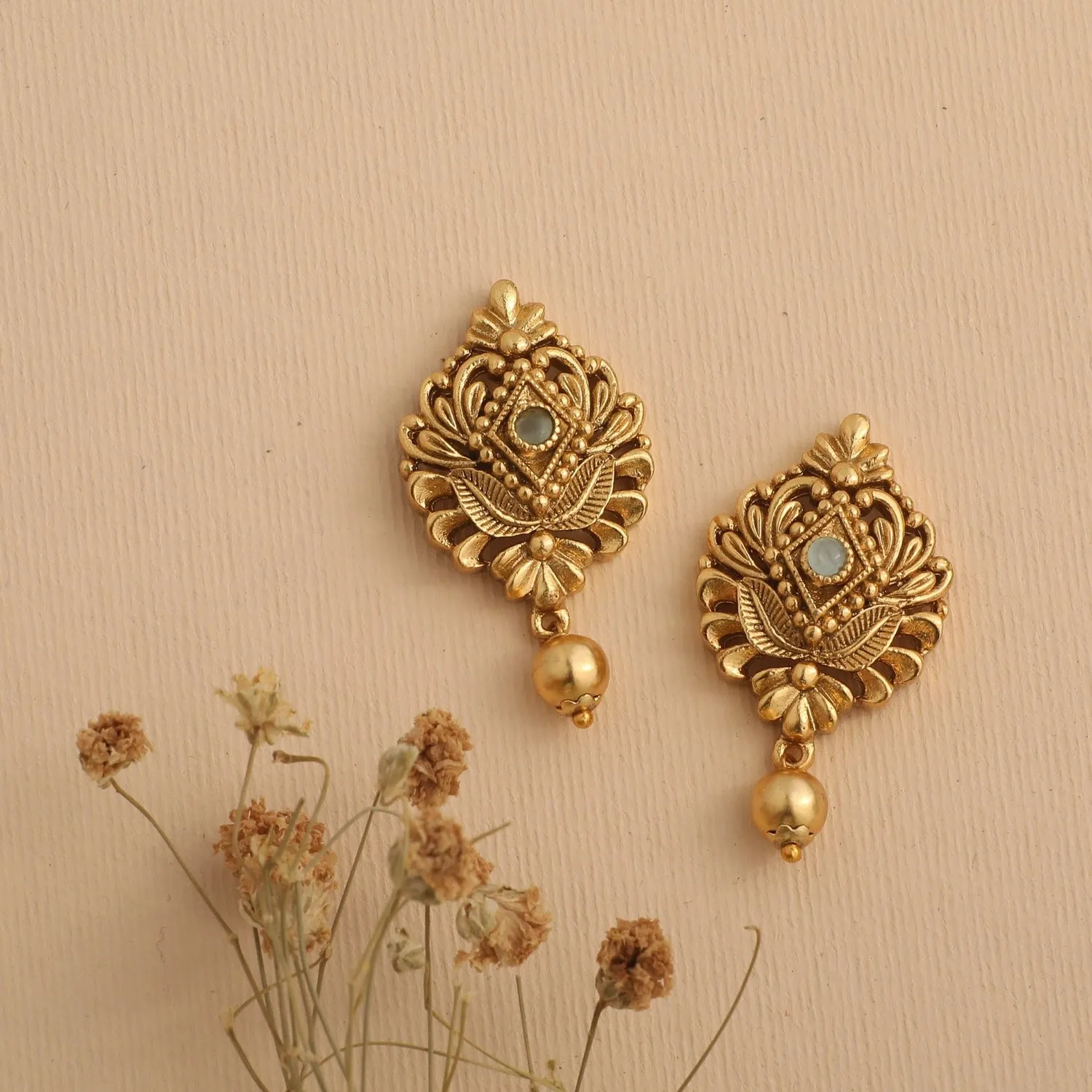 Oasis Antique Stud Earrings