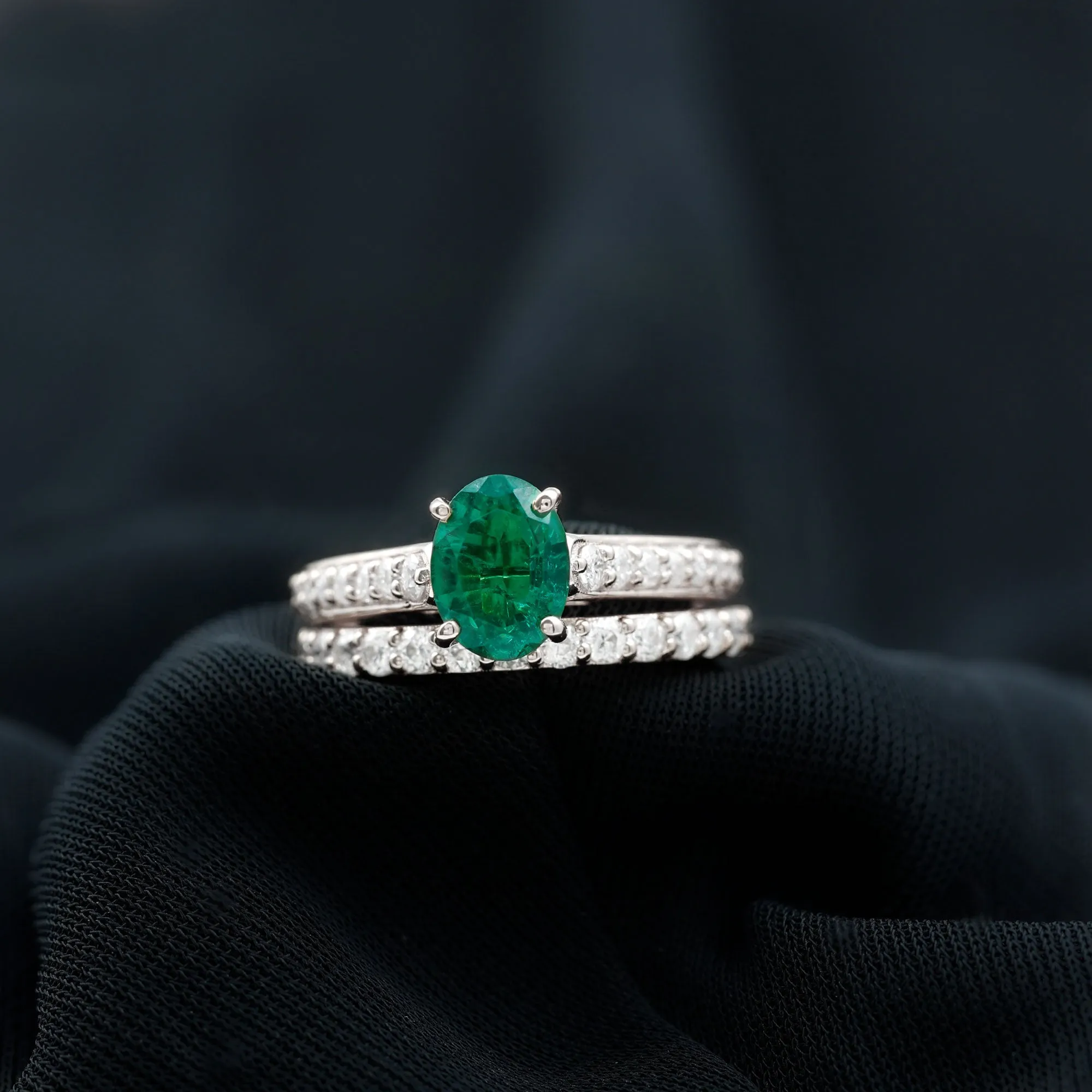 Oval Shape Lab Grown Emerald and Moissanite Bridal Ring Set