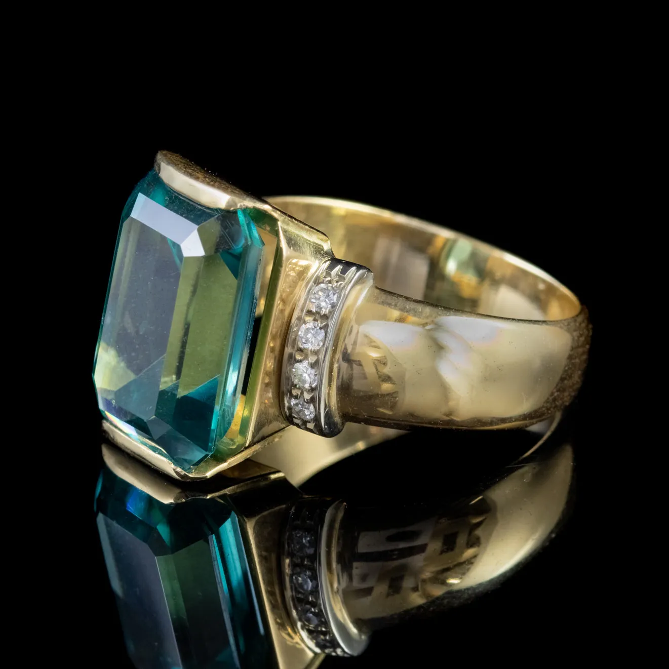 Vintage 7Ct Emerald Cut Blue Zircon Diamond Ring 18Ct Gold Circa 1960